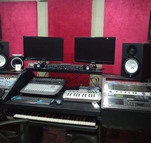 Mp Cruz Records