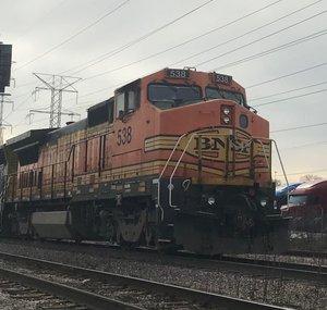 BNSF 5121