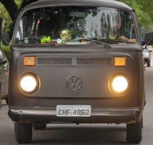 LA KOMBI NEGRA