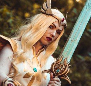 Pretzl Cosplay