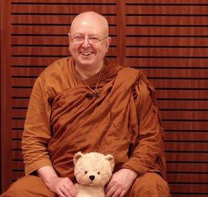 Ajahn Brahm česky