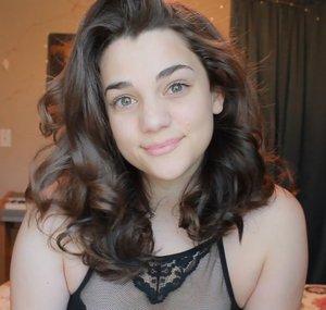 Hannah Lee Kidder - Writer