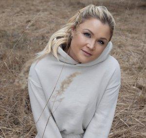 Sophia Thiel
