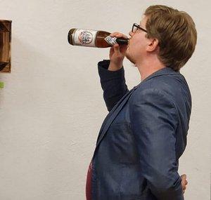 Single Dave, der Asifluencer