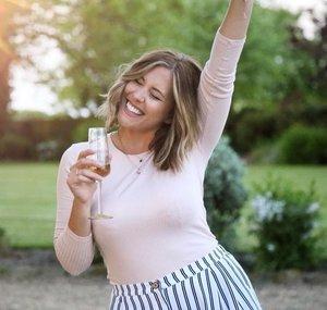 xameliax - UK Vlogger & Lifestyle Creator