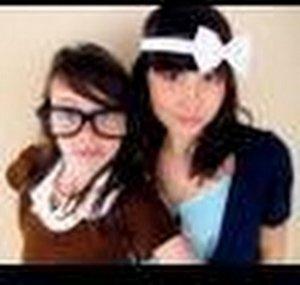 DaniAndLaurenCim