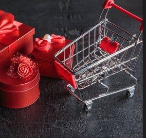 Shop with Nique