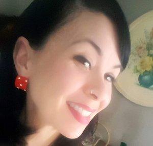 Eclectic Vintage Thrifter 