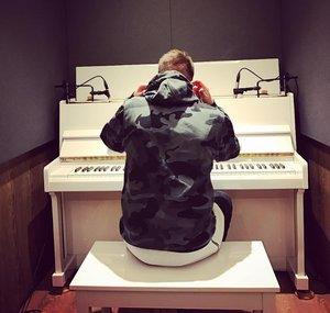 Lukas Piano