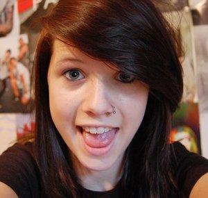 Ellie H (FragileBrokenThing)