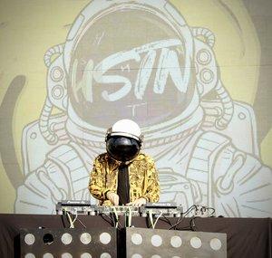HSTN