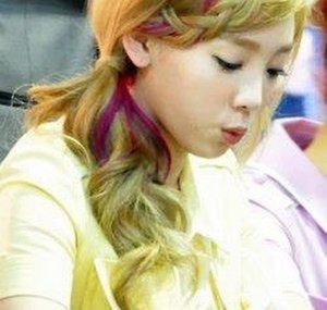 9AngelicSinger