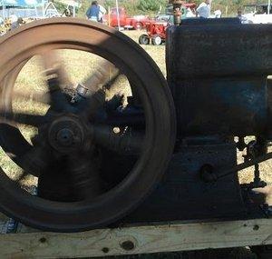 SmallEngineMechanic