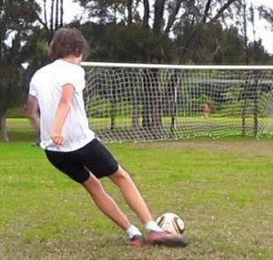 AussieFreekickerz
