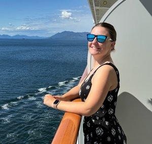 Emma Cruises