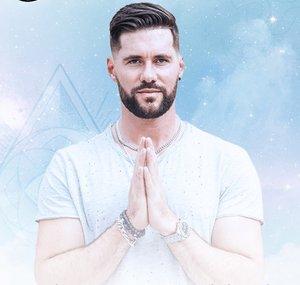 Aaron Abke