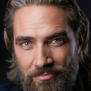 Lukas Hassel
