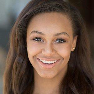 Nia Sioux