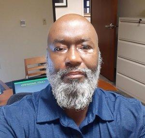 Carnell Luckett Sr