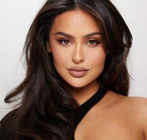 Christen Dominique