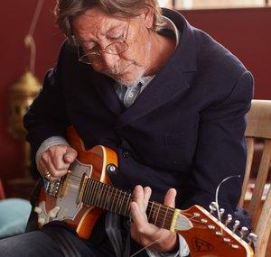 Chris Rea Official