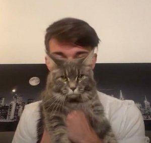 Val <3
