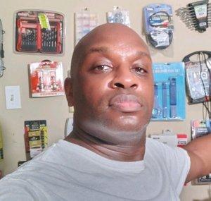 DJ Ron The Mechanic