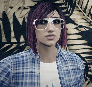 Lola Clementine
