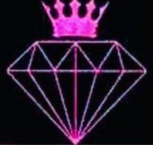 QUEEN ROCKS LOCS TV