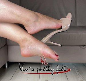 Vivs pretty feet