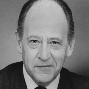Earl Boen