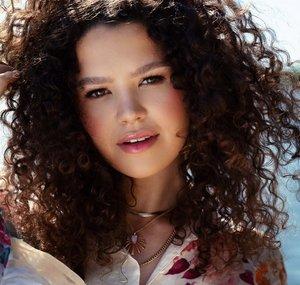 Riley Roth