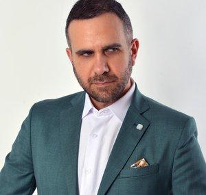 Manos Gryparis