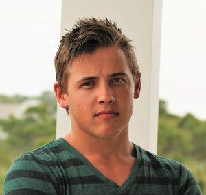 Austin Wayne Estola