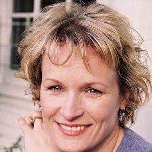 Elizabeth Dennehy