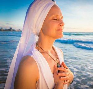 Snatam Kaur Fan Page