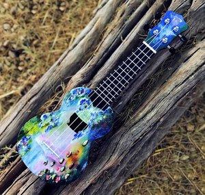 Hannah & Her Uke