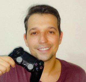 Jogando com Vitão