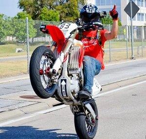 MotoMahem83