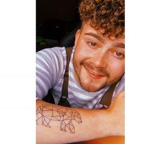 CurlyJosh Online