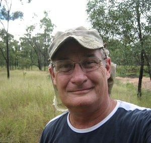 Metal Detecting with Pete 'down under'.