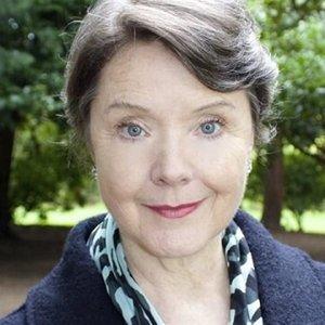 Ellen McLain