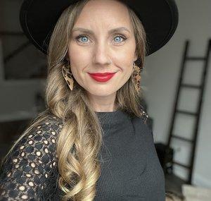 Lucy Eades