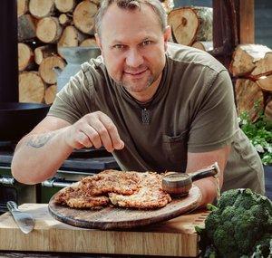 Tomasz Strzelczyk ODDASZFARTUCHA