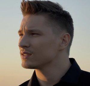 AdamStachowiakVEVO