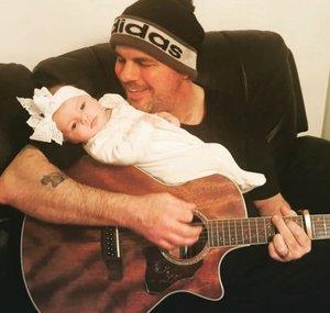 Guitar_begins_at_40