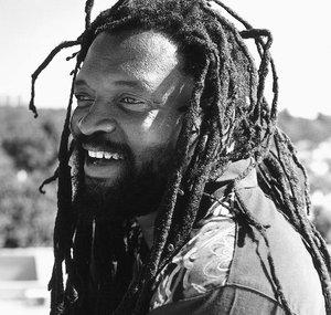 Lucky Dube - Topic