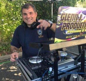 Mixmaster Glenn Chiaccheri