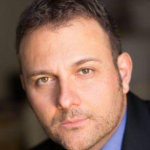 Stelio Savante