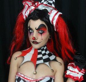 VA Rainbow Make Up